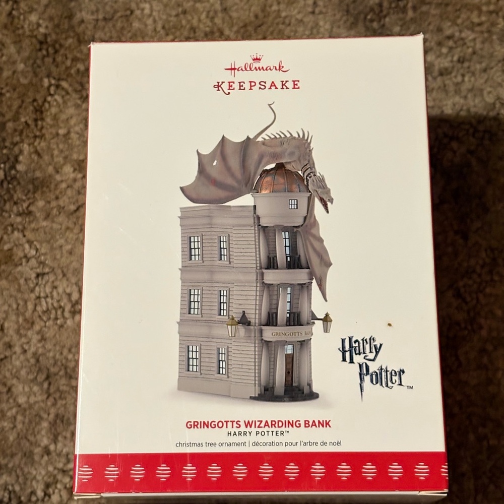 Hallmark Keepsake Harry Potter Gringotts Wizarding Bank Christmas Ornament 2017